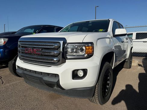 Used 2017 GMC Canyon SLE w/ SLE Convenience Package AWD/4WD image 2