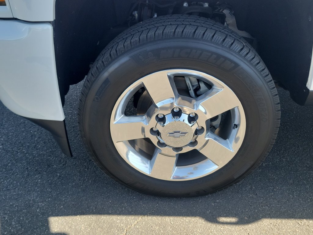 Used 2017 Chevrolet Silverado 2500 LT w/ Custom Sport Edition RWD image 30