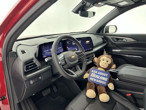 New 2026 Chevrolet Traverse LT w/ Driver Confidence Package image 9