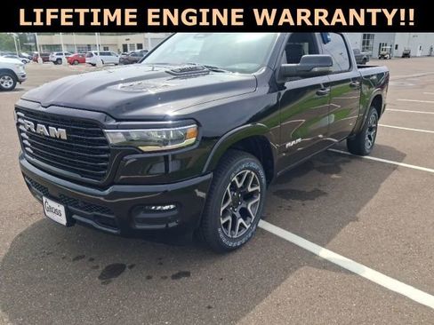 New 2026 RAM 1500 Laramie AWD/4WD image 32