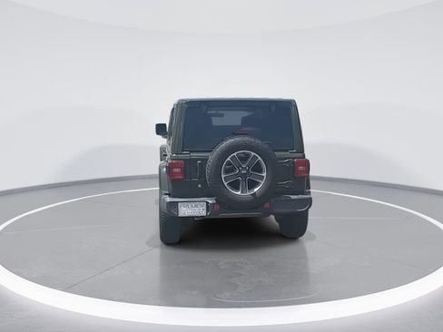 Used 2020 Jeep Wrangler Unlimited Sahara AWD/4WD image 9