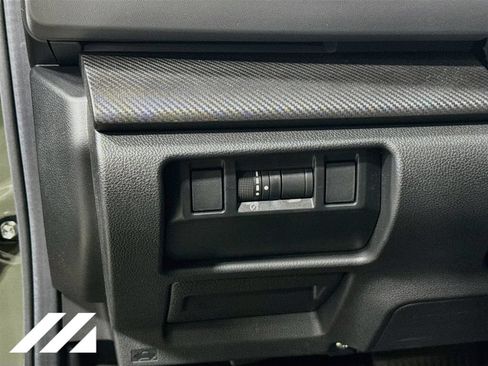 Used 2026 Subaru Crosstrek 2.5i AWD/4WD image 9