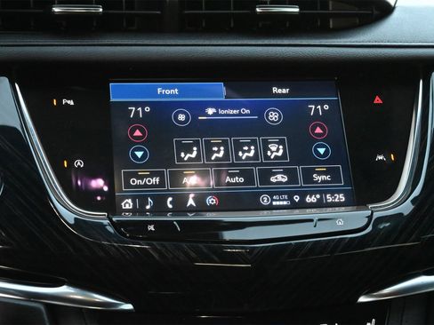 Certified 2023 Cadillac XT6 Premium Luxury image 13