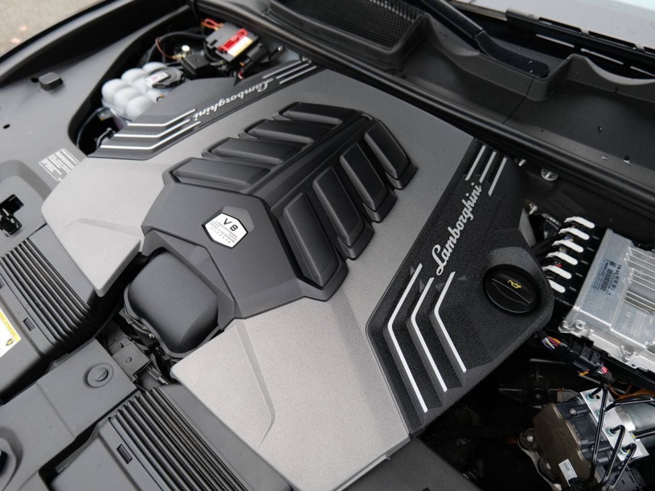 Used 2021 Lamborghini Urus AWD/4WD image 58