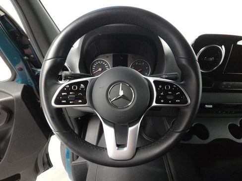 Used 2024 Mercedes-Benz Sprinter 2500 image 11