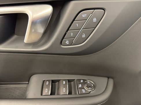 New 2026 Buick Enclave Sport Touring w/ Power Package image 19