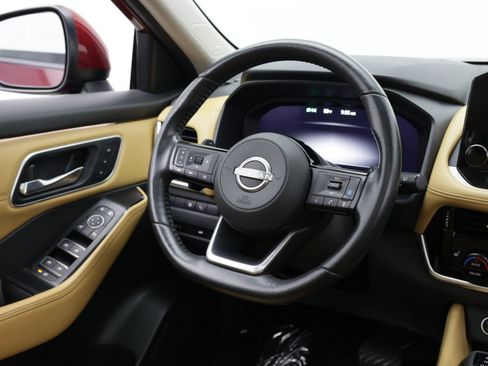 Used 2022 Nissan Rogue Platinum w/ Head-Up Display Package FWD image 37