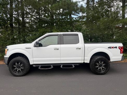 Used 2018 Ford F150 XLT w/ Equipment Group 302A Luxury AWD/4WD image 3