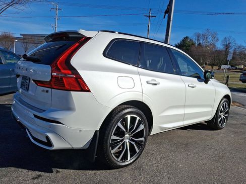 Certified 2023 Volvo XC60 B5 Plus w/ Climate Package image 6