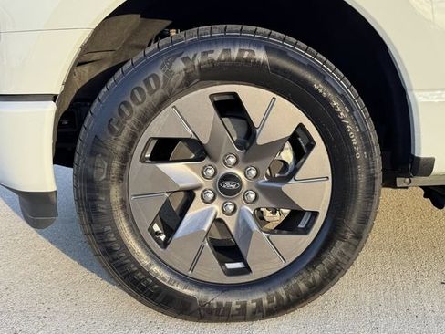 Used 2024 Ford F150 Lightning Lariat AWD/4WD image 12
