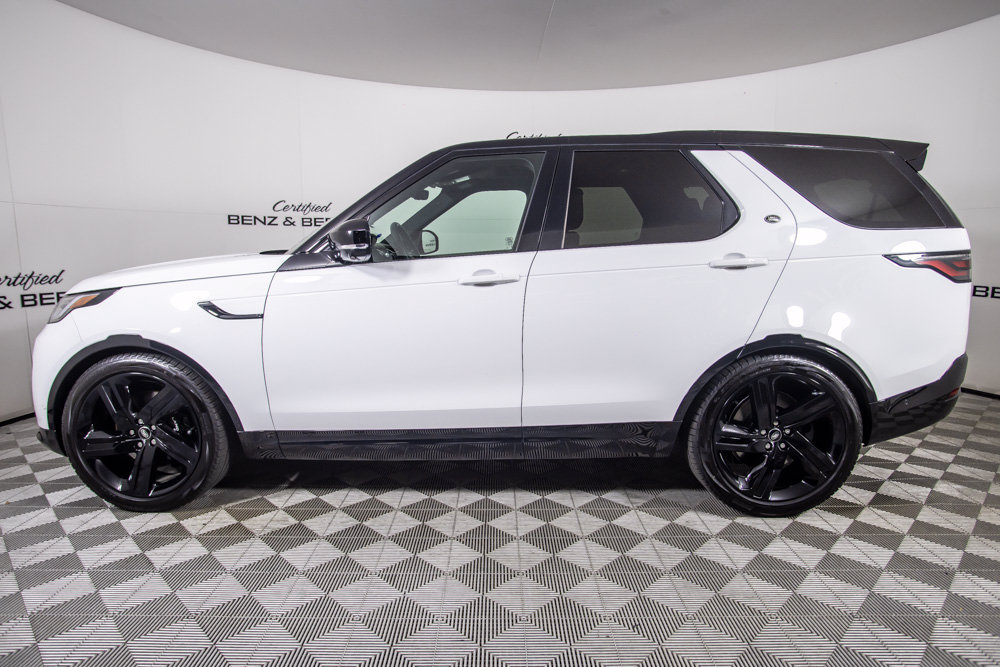 Used 2024 Land Rover Discovery Metropolitan Edition AWD/4WD image 11