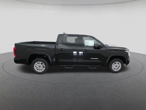 New 2026 Toyota Tundra SR5 AWD/4WD image 11