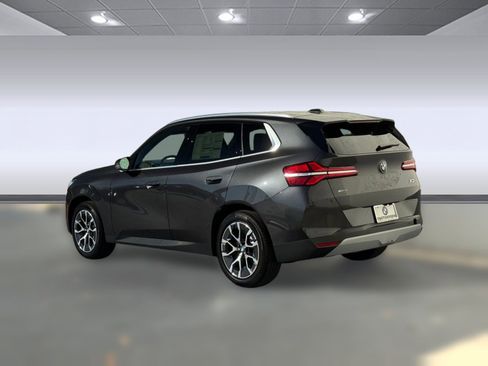 Used 2026 BMW X3 xDrive30 w/ Premium Package image 3