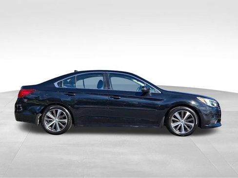 Used 2017 Subaru Legacy 2.5i Limited AWD/4WD image 7
