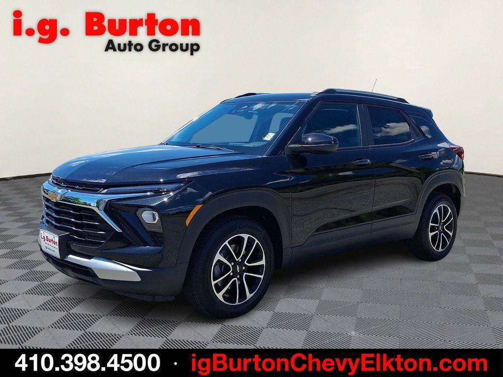 Used 2026 Chevrolet TrailBlazer LT w/ Convenience Package FWD image 3