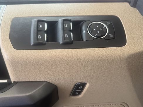 Used 2015 Ford F150 XLT w/ Equipment Group 302A Luxury image 41