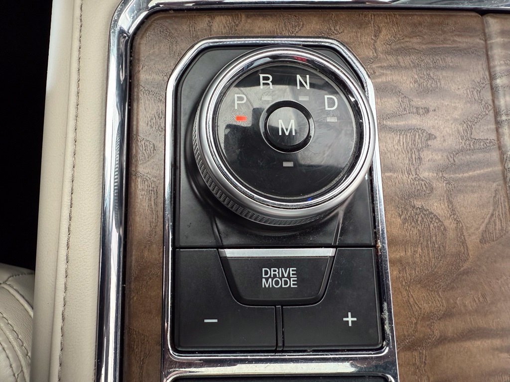 Used 2019 Ford Expedition Platinum RWD image 45