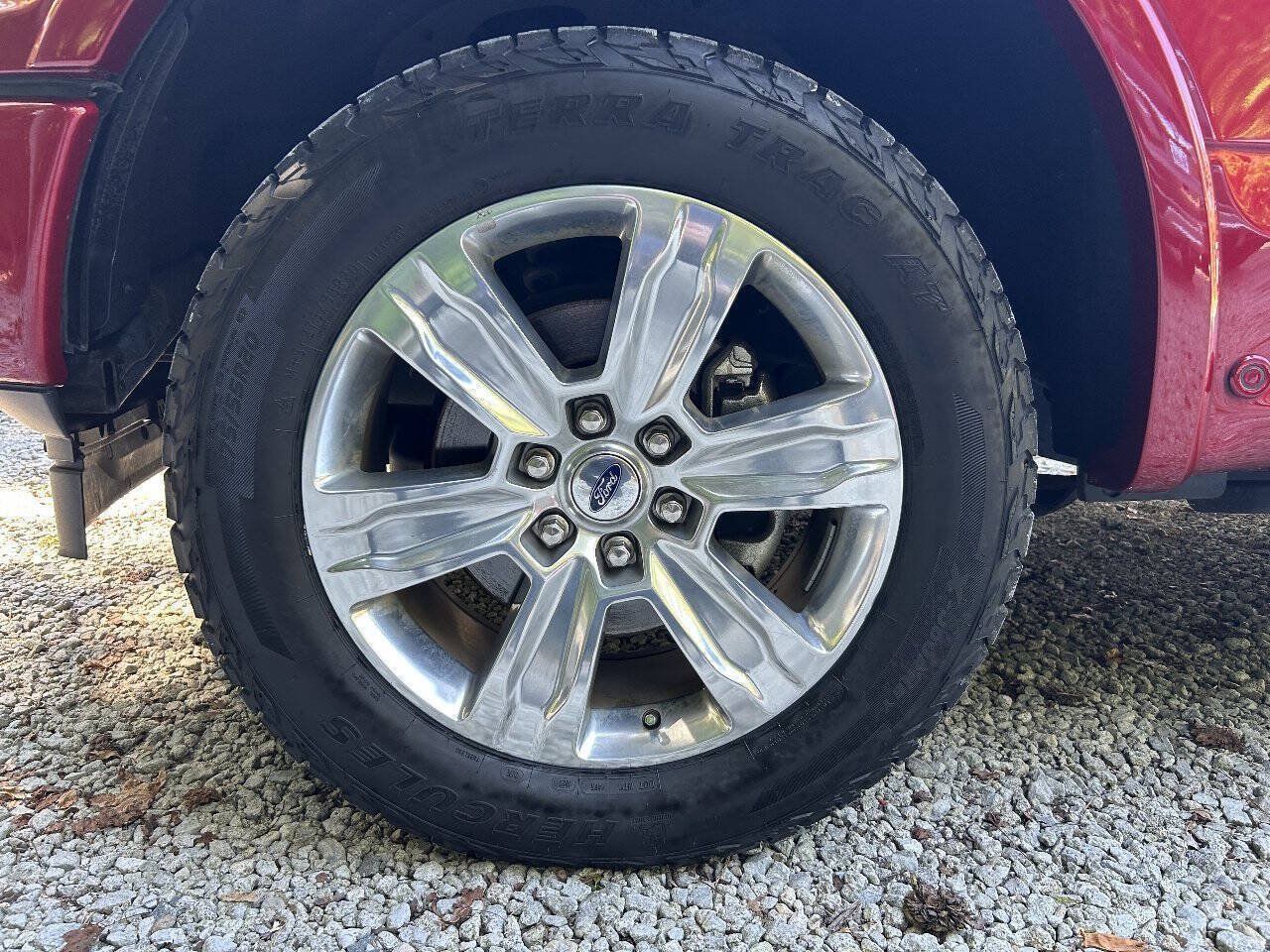 Used 2018 Ford F150 Platinum w/ Equipment Group 701A Luxury AWD/4WD image 9