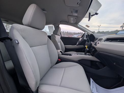 Used 2021 Honda HR-V LX image 37