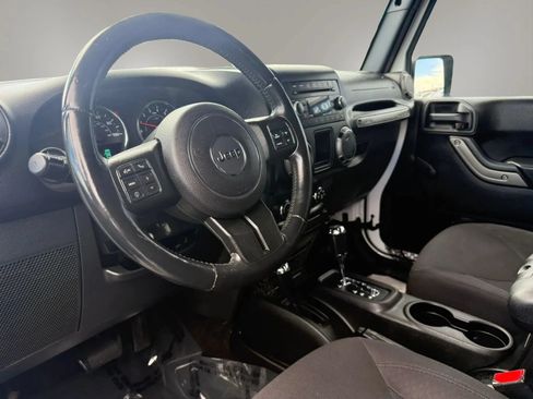 Used 2015 Jeep Wrangler Sport AWD/4WD image 9
