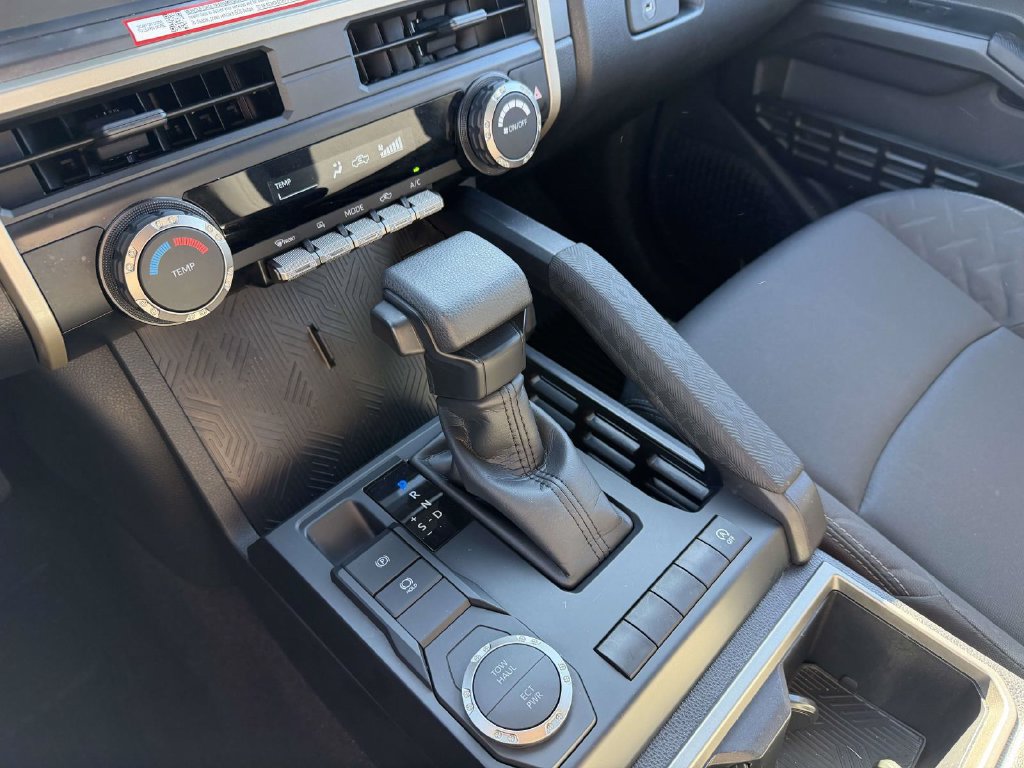 Used 2026 Toyota Tacoma SR5 RWD image 25