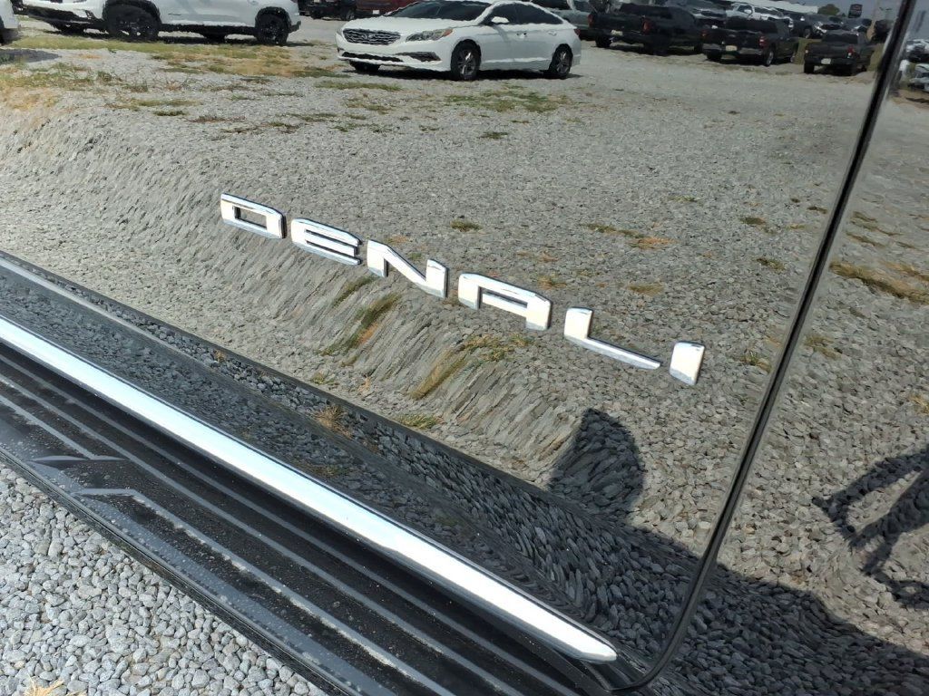 New 2026 GMC Yukon XL Denali w/ Advanced Technology Package AWD/4WD image 10