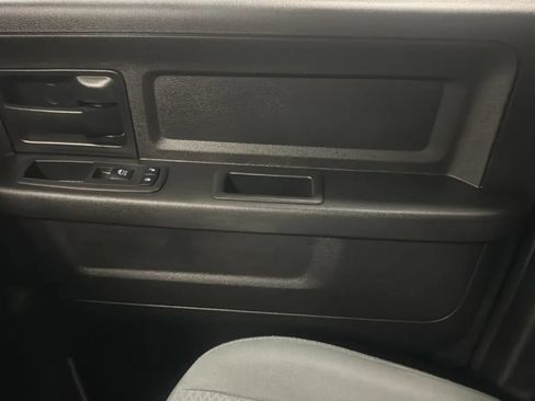 Used 2018 RAM 1500 Express w/ Express Value Package RWD image 17