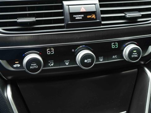 Used 2020 Honda Accord LX image 32