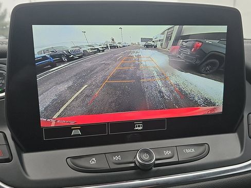 Used 2025 Chevrolet Blazer LT image 11