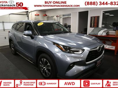 Used 2023 Toyota Highlander XLE