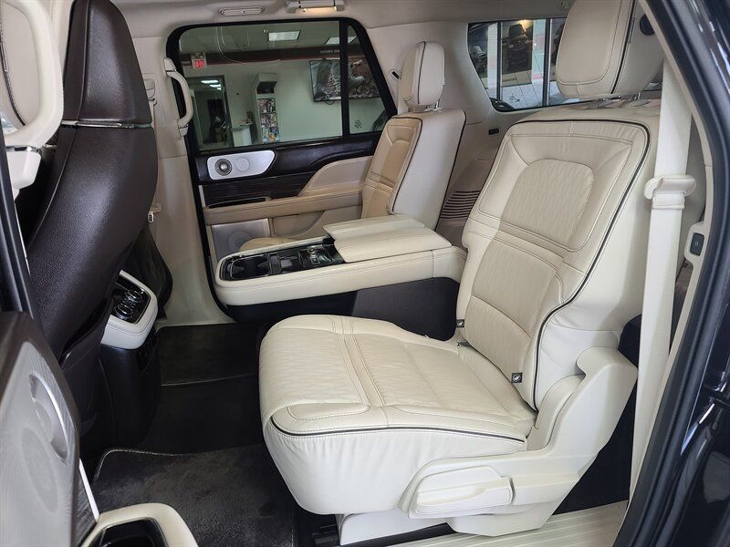 Used 2020 Lincoln Navigator L Black Label AWD/4WD image 16