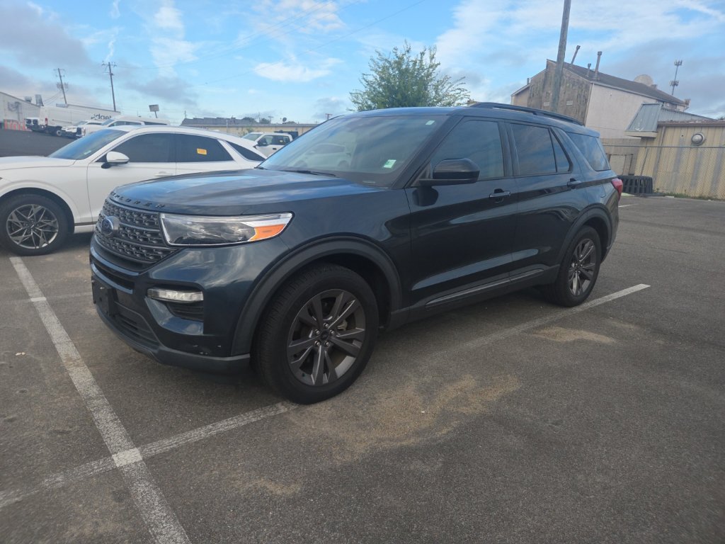 Used 2022 Ford Explorer XLT RWD image 4