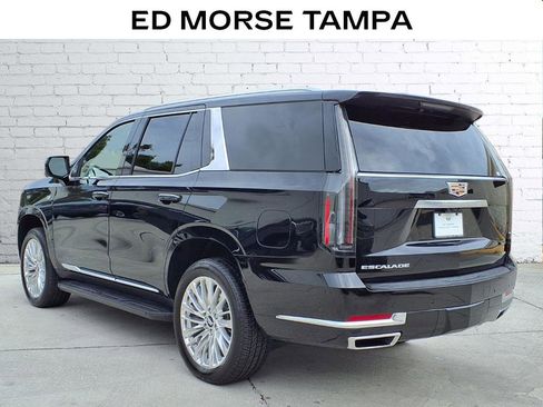 Certified 2025 Cadillac Escalade Premium Luxury image 3