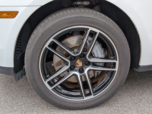 Used 2021 Porsche Macan S image 9