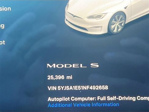 Used 2022 Tesla Model S image 9