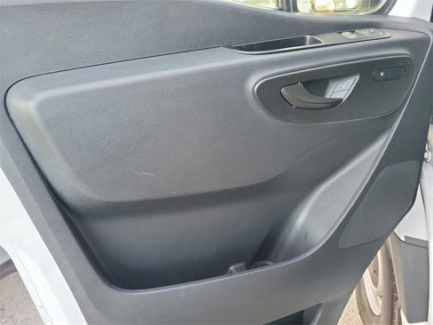 Used 2024 Mercedes-Benz Sprinter 2500 image 14