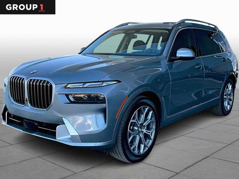 Used 2025 BMW X7 xDrive40i image 1