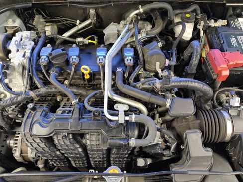 Used 2024 Nissan Altima 2.5 SV FWD image 30