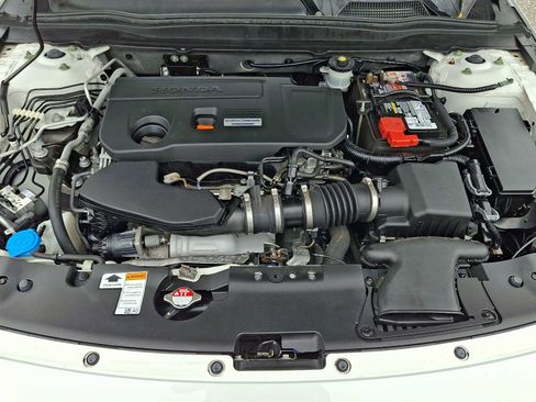 Used 2018 Honda Accord Touring image 28