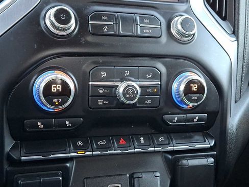 Used 2021 GMC Sierra 1500 Elevation w/ Preferred Package image 15