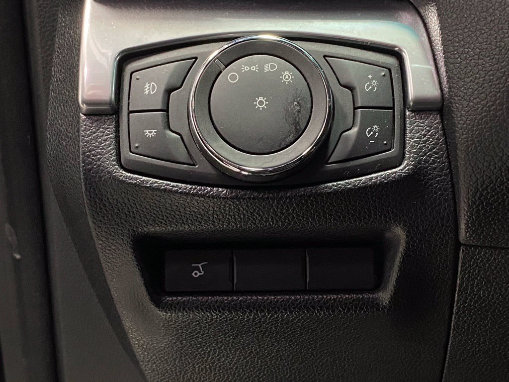 Used 2017 Ford Explorer Limited w/ Equipment Group 301A AWD/4WD image 20