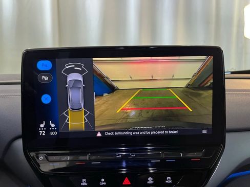 Used 2023 Volkswagen ID.4 Pro image 16