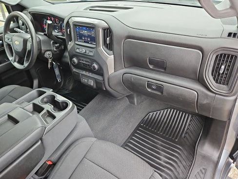 Certified 2021 Chevrolet Silverado 1500 Custom image 24