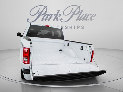 Used 2016 Ford F150 XLT w/ Equipment Group 302A Luxury RWD image 8