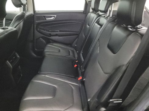 Used 2017 Ford Edge Titanium w/ Equipment Group 301A image 18
