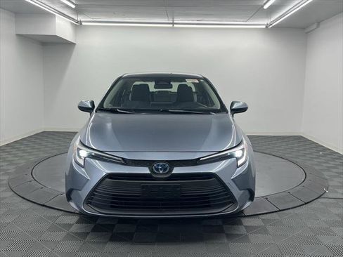 Certified 2024 Toyota Corolla LE w/ LE Convenience Package image 5