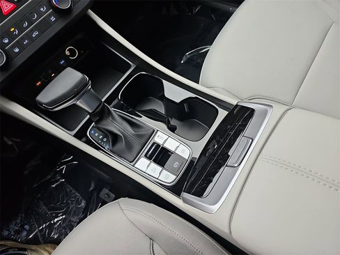 New 2026 Hyundai Tucson SE image 23