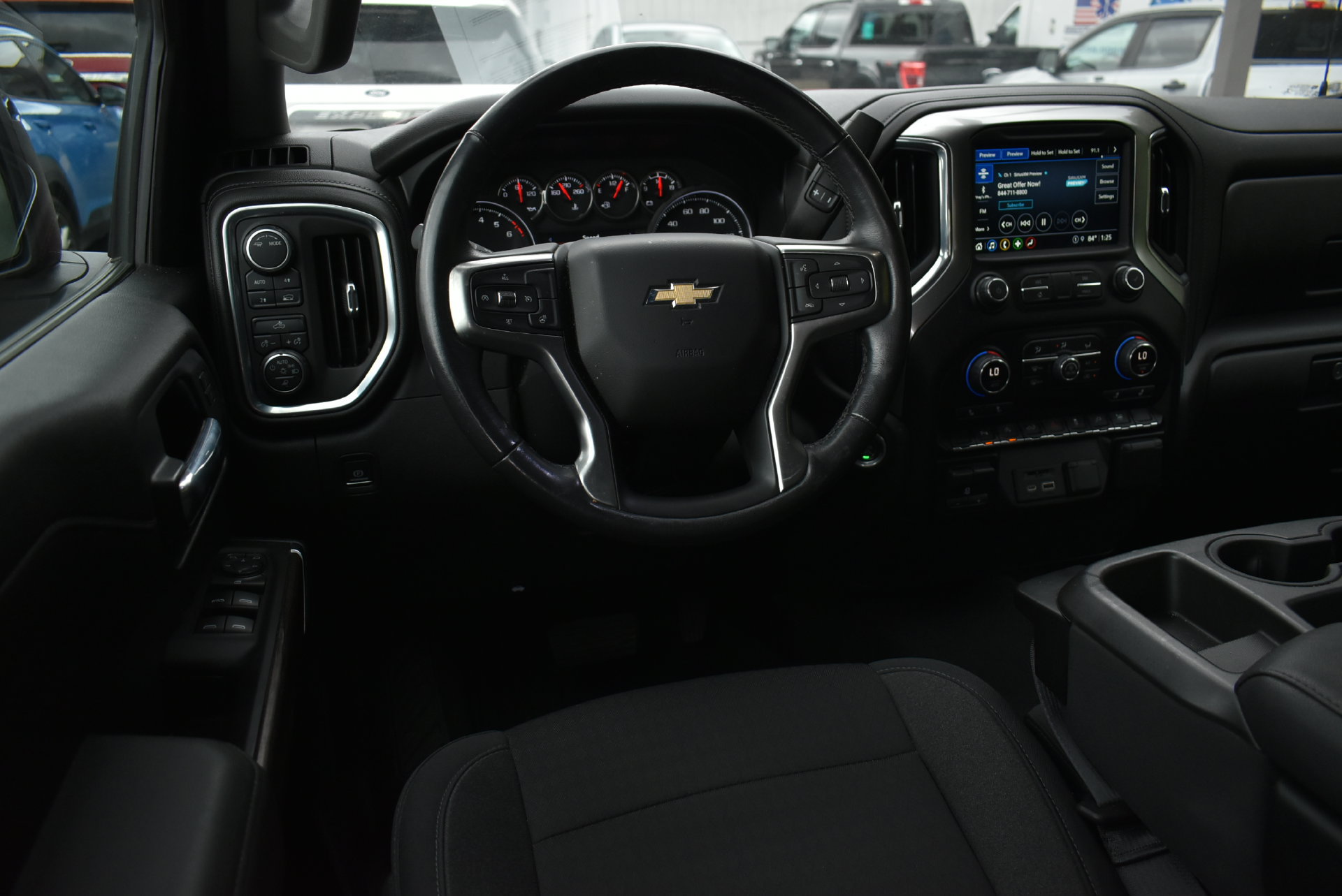 Used 2021 Chevrolet Silverado 1500 LT w/ Convenience Package II AWD/4WD image 14
