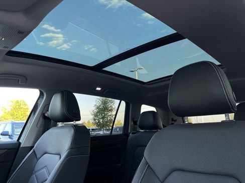 New 2026 Volkswagen Atlas SE image 15