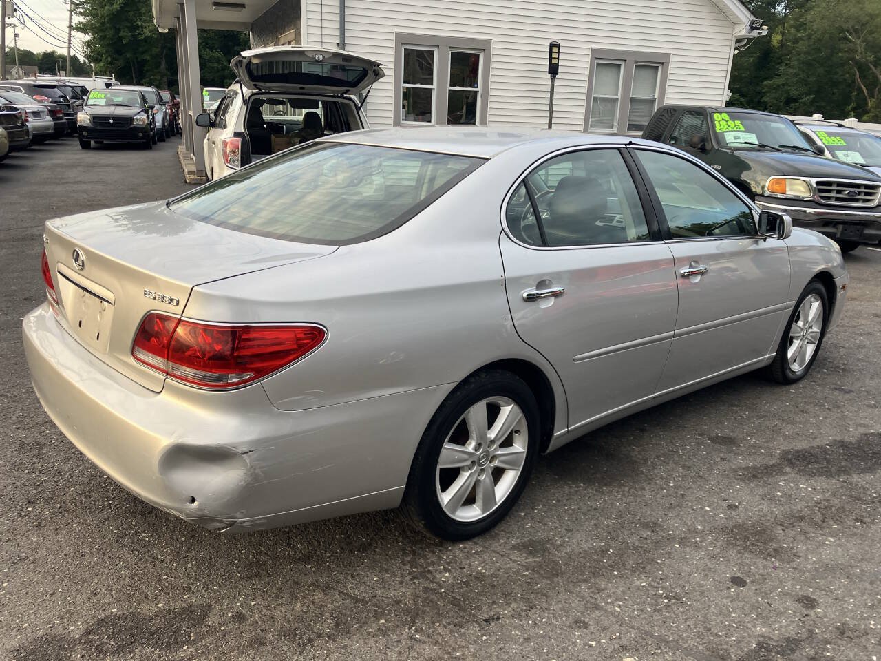 Used 2006 Lexus ES 330 w/ DVD Navigation System Pkg FWD image 7